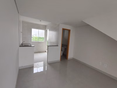Casa, 2 quartos, 70 m² - Foto 1