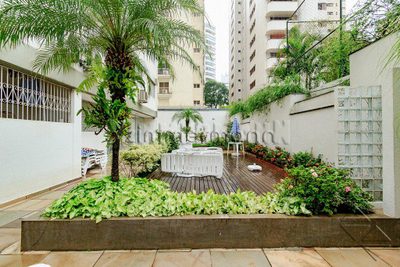 Loteamento e Condomínio, 400 m² - Foto 1