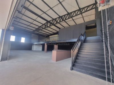 Depósito-Galpão, 750 m² - Foto 1