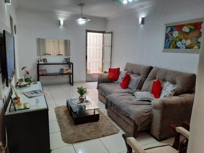 Casa, 3 quartos, 200 m² - Foto 1