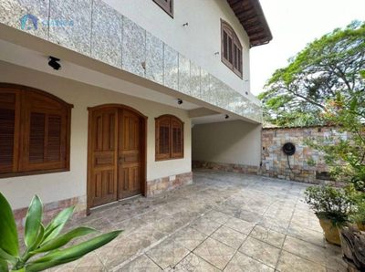 Casa, 4 quartos, 270 m² - Foto 1