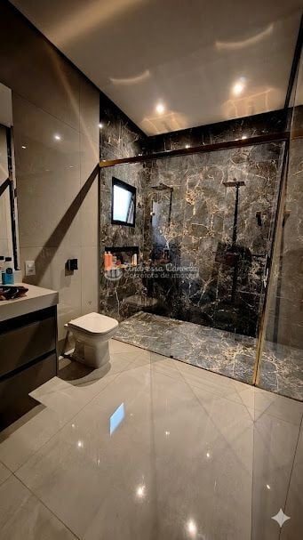 Sobrado, 4 quartos, 305 m² - Foto 2