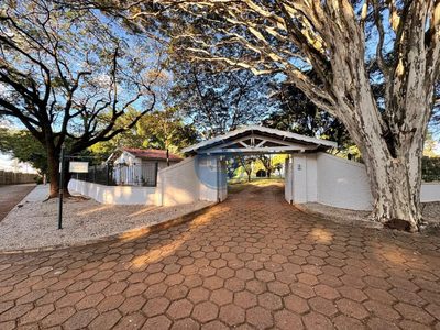 Casa, 8 quartos, 560 m² - Foto 2