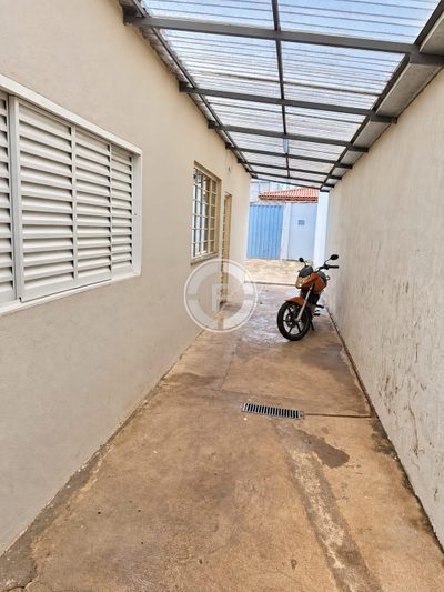 Casa, 1 quarto, 200 m² - Foto 2