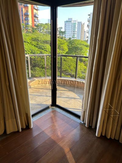 Apartamento, 4 quartos, 235 m² - Foto 2