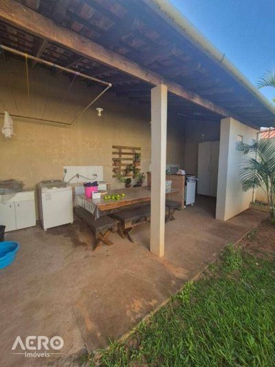 Casa, 3 quartos, 192 m² - Foto 2