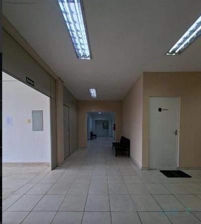 Sala-Conjunto, 1300 m² - Foto 2