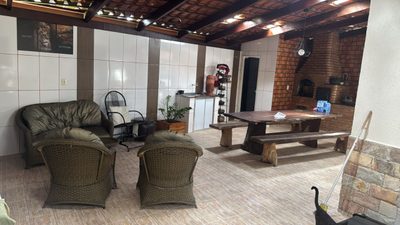 Casa, 4 quartos, 259 m² - Foto 3