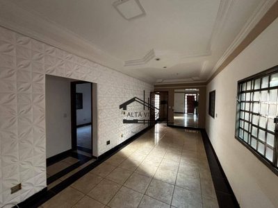 Casa, 4 quartos, 187 m² - Foto 2