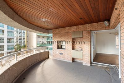 Apartamento, 3 quartos, 243 m² - Foto 1