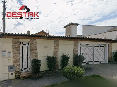 Casa, 3 quartos, 378 m² - Foto 1