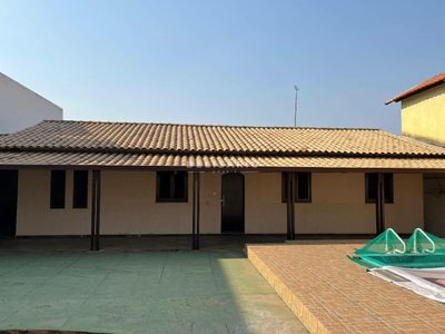 Casa, 5 quartos, 280 m² - Foto 1