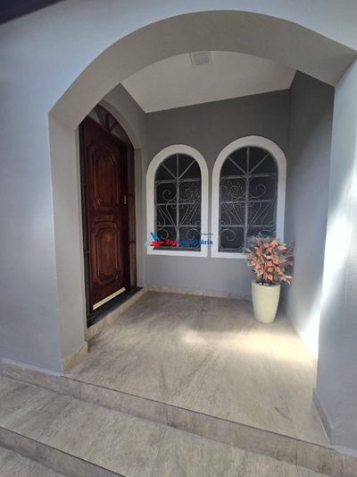 Casa, 3 quartos, 224 m² - Foto 4