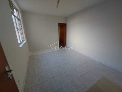 Apartamento, 1 quarto, 37 m² - Foto 2