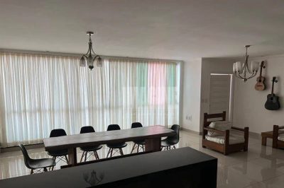 Sobrado, 3 quartos, 272 m² - Foto 1