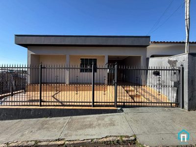 Casa, 4 quartos, 159 m² - Foto 1