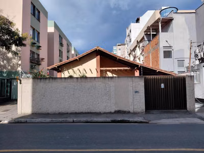 Casa, 3 quartos, 290 m² - Foto 1