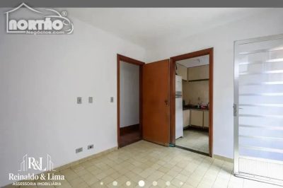 Casa, 5 quartos, 223 m² - Foto 2