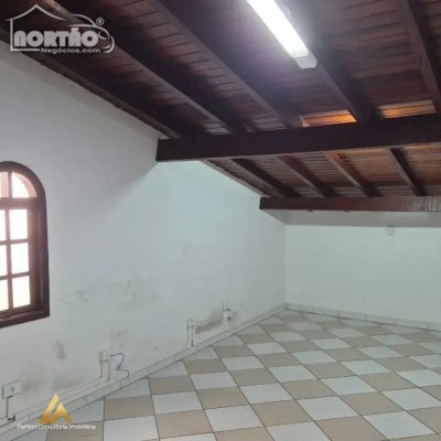 Casa, 4 quartos, 200 m² - Foto 4
