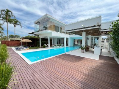 Casa, 6 quartos, 1120 m² - Foto 1