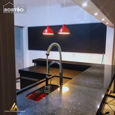 Casa, 5 quartos, 245 m² - Foto 3