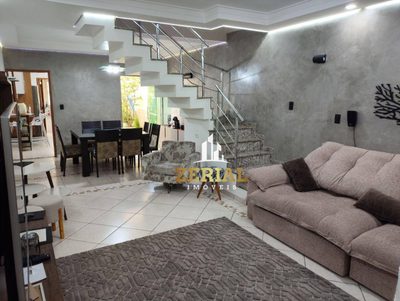 Sobrado, 3 quartos, 175 m² - Foto 1
