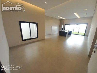 Casa, 4 quartos, 188 m² - Foto 2