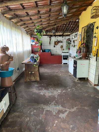 Chácara, 3 quartos, 2500 m² - Foto 1