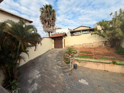 Casa, 4 quartos, 288 m² - Foto 4