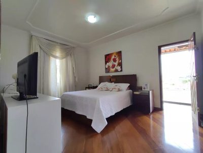 Casa, 4 quartos, 273 m² - Foto 2