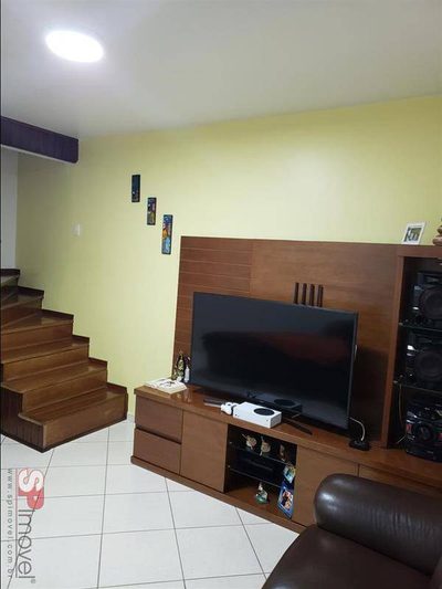 Casa, 3 quartos, 202 m² - Foto 1