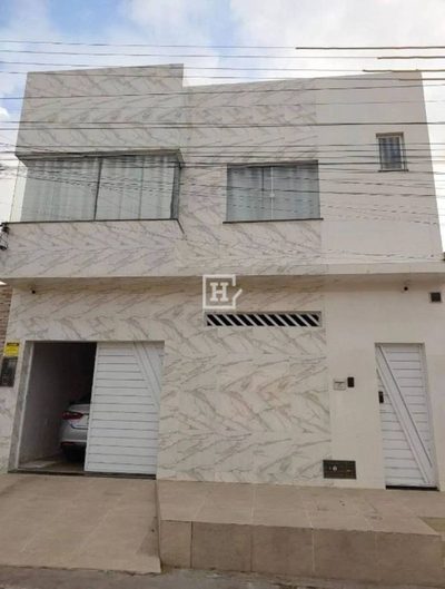Casa, 3 quartos, 220 m² - Foto 1