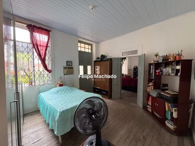 Casa, 3 quartos, 228 m² - Foto 1