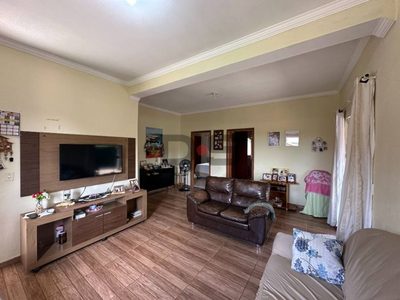 Chácara, 2 quartos, 700 m² - Foto 1