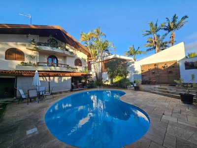 Sobrado, 4 quartos, 330 m² - Foto 1