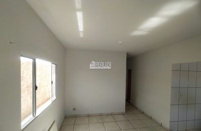Casa, 2 quartos, 55 m² - Foto 1