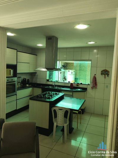 Casa, 5 quartos, 219 m² - Foto 3