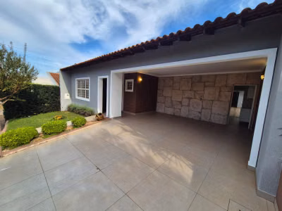 Casa, 4 quartos, 176 m² - Foto 1