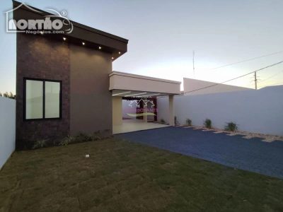 Casa, 4 quartos, 125 m² - Foto 1