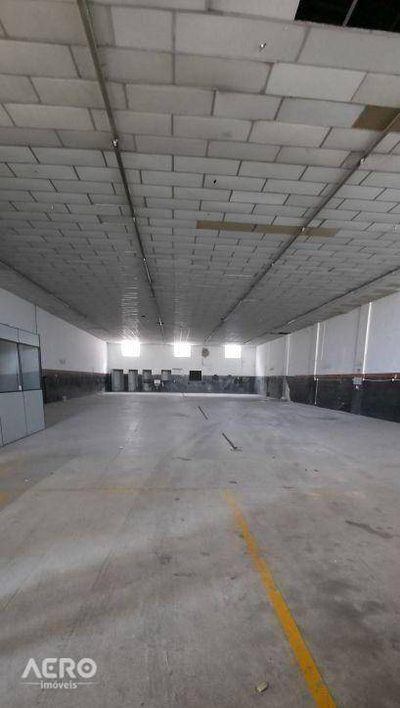 Depósito-Galpão, 570 m² - Foto 2