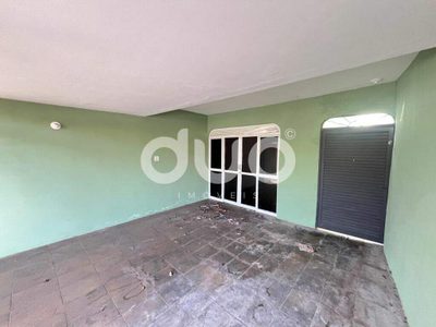 Casa, 2 quartos, 209 m² - Foto 1