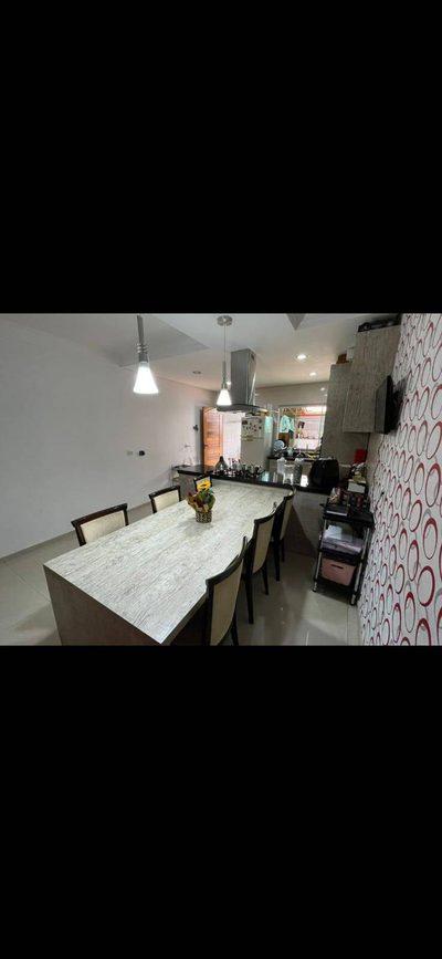 Casa, 3 quartos, 250 m² - Foto 2