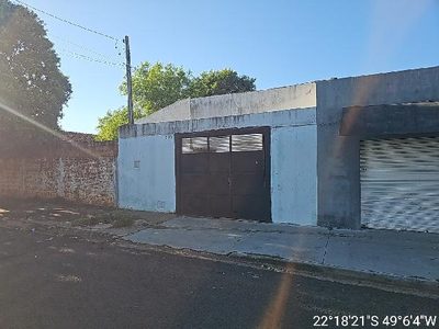 Casa, 2 quartos, 180 m² - Foto 1