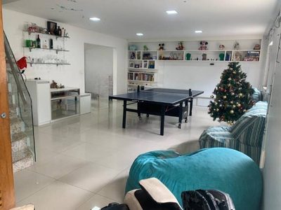 Sobrado, 3 quartos, 275 m² - Foto 2