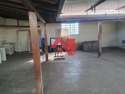 Casa, 4 quartos, 310 m² - Foto 4