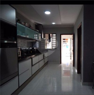 Casa, 3 quartos, 281 m² - Foto 2
