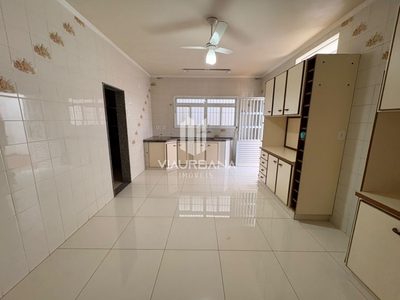 Casa, 3 quartos, 196 m² - Foto 1