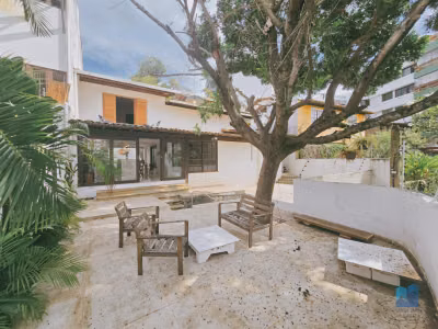 Casa, 3 quartos, 179 m² - Foto 1