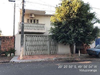 Casa, 3 quartos, 141 m² - Foto 1