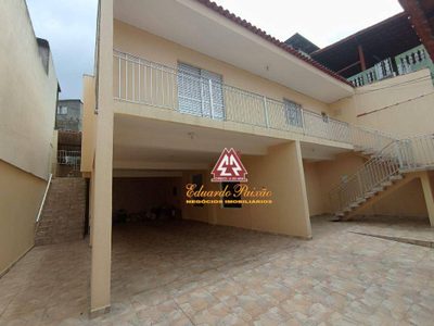 Casa, 3 quartos, 236 m² - Foto 1